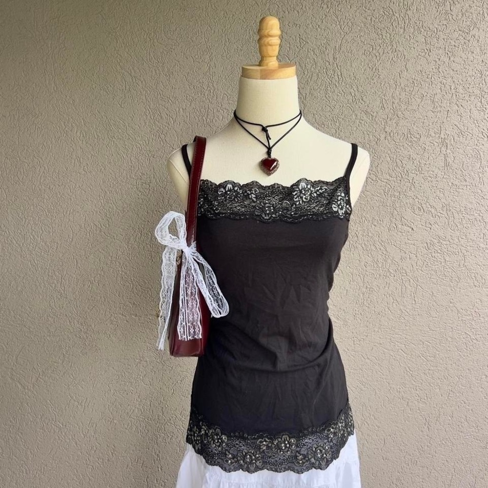 Vintage Y2K Black Lace Trim Rhinestone Cami Tank Top Size Medium Layering